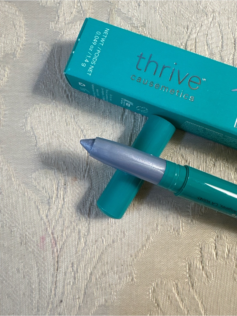 thrive causemetics Eyeshadow Crayon Stick in Betty Sky Blue Shimmer